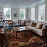 The R.TuckerWinn ’48 Room, with its comfortable furnishings and widescreen television, provides a space where alumni visiting campus can relax, have a cup of coffee or even pull out their laptop and get a little work done. Winn was a successful independent college admissions counselor.